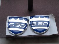 S 90 executive emblem set a.jpg